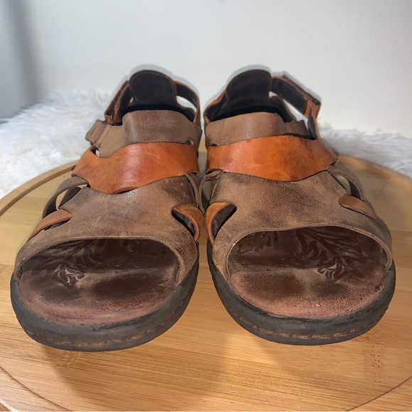 Børn Sandals Strappy Flat Slingback Leather Women’s Sz 9 Tangerine & Sand - Picture 5 of 10